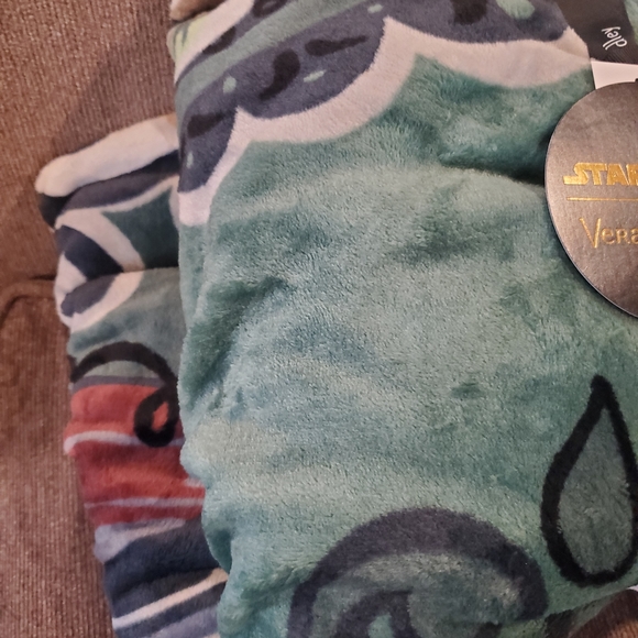 HTF! Vera Bradley Star Wars Mandalorian Blanket-NWT - Picture 4 of 6